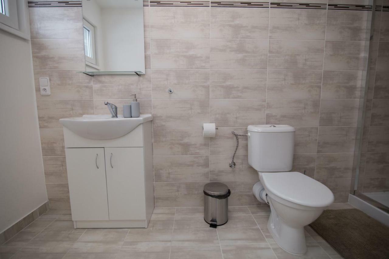 Apartment Dana Hostka  ภายนอก รูปภาพ